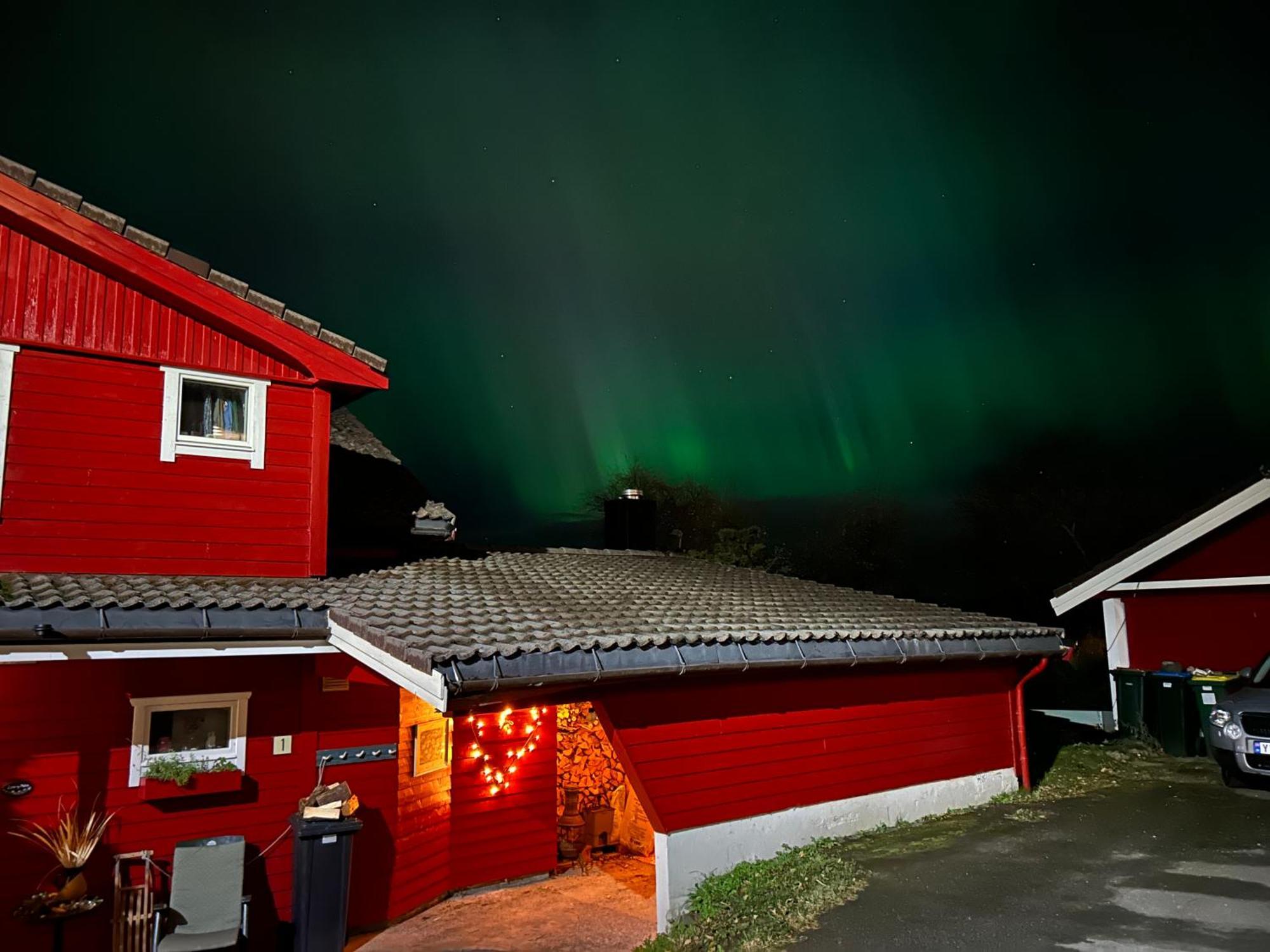 Bed and Breakfast Line Pa Hauane1 Volda Экстерьер фото