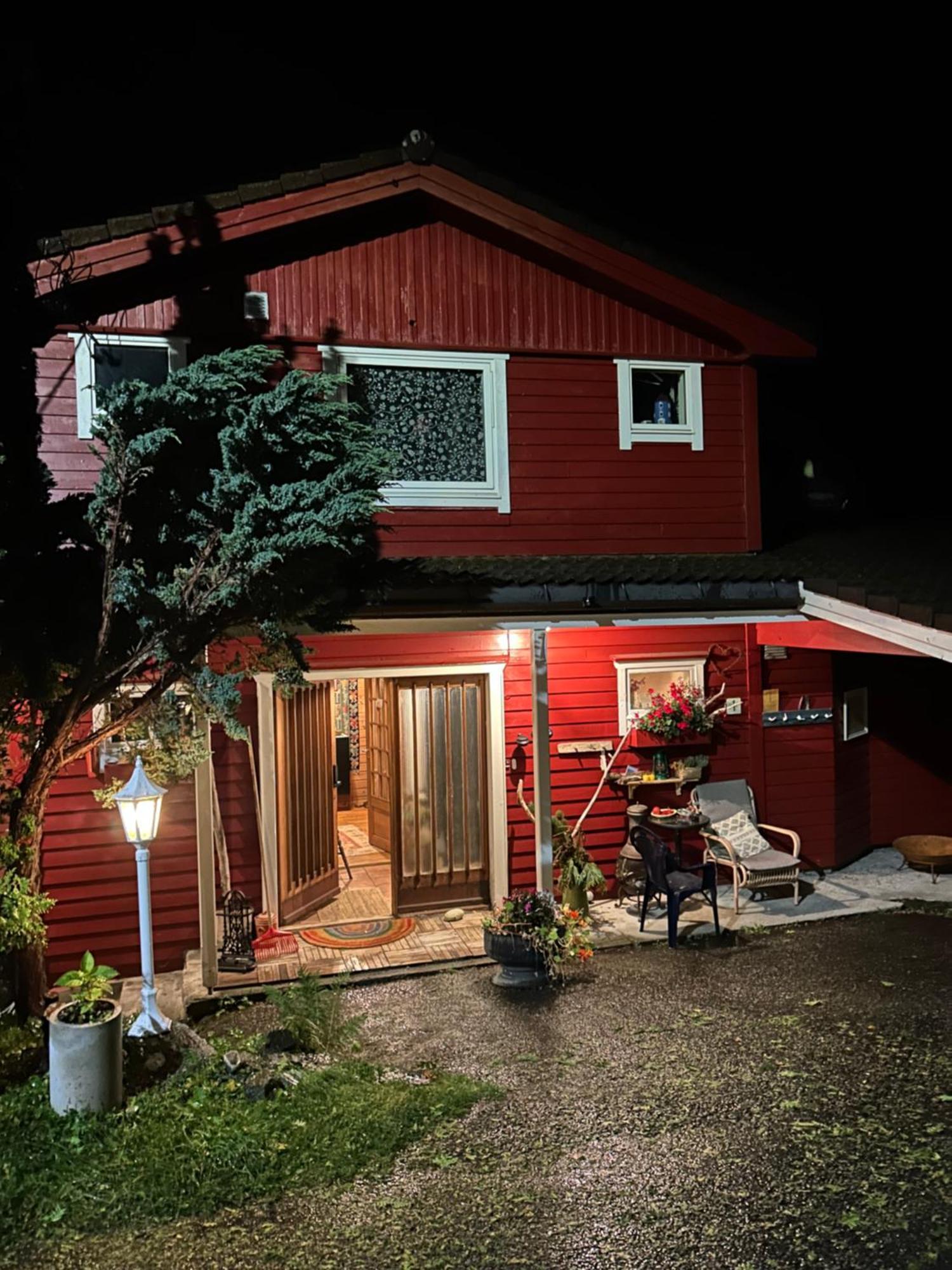 Bed and Breakfast Line Pa Hauane1 Volda Экстерьер фото