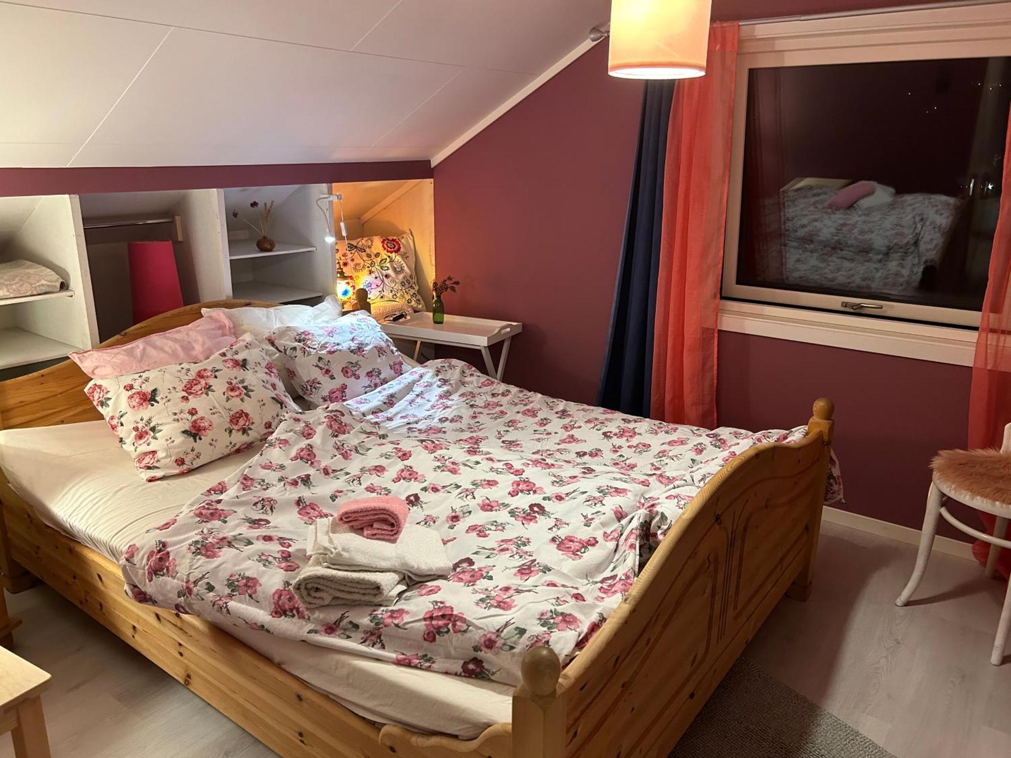 Bed and Breakfast Line Pa Hauane1 Volda Экстерьер фото