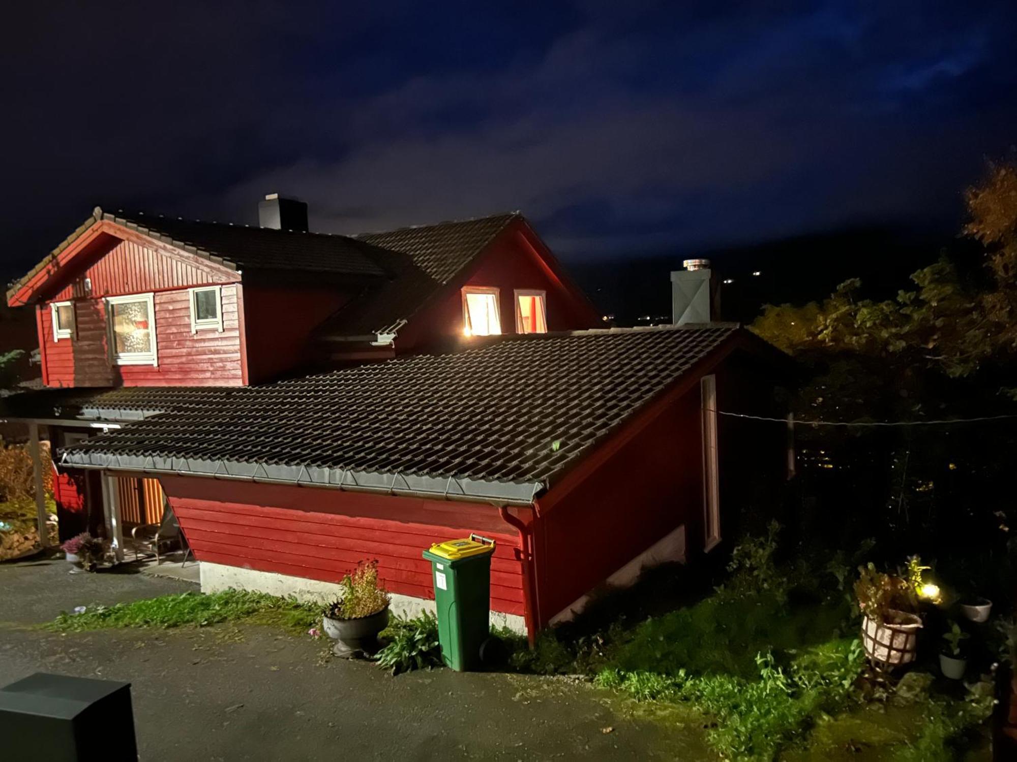 Bed and Breakfast Line Pa Hauane1 Volda Экстерьер фото